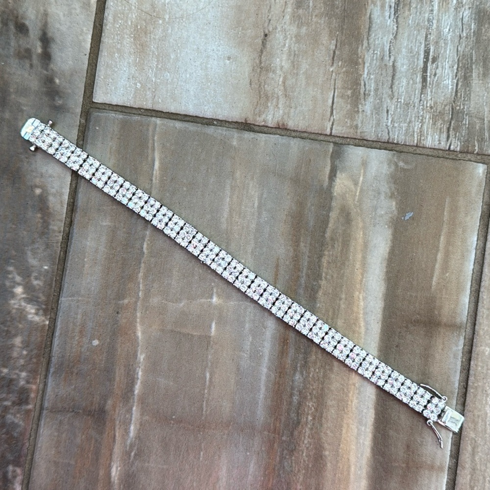 Pretty Tennis Bracelet